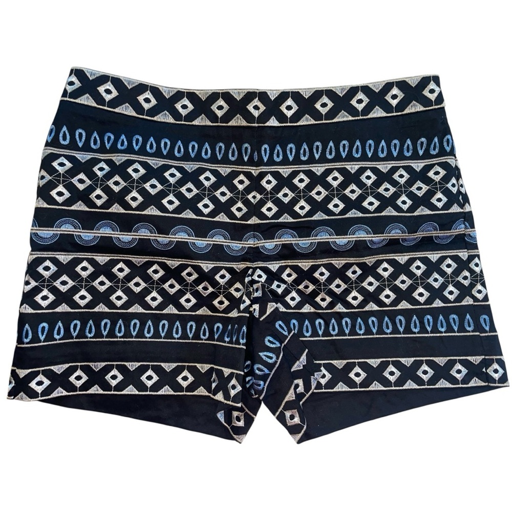 White House Black Market NWOT Black Embroidered Womens Shorts - Size 12